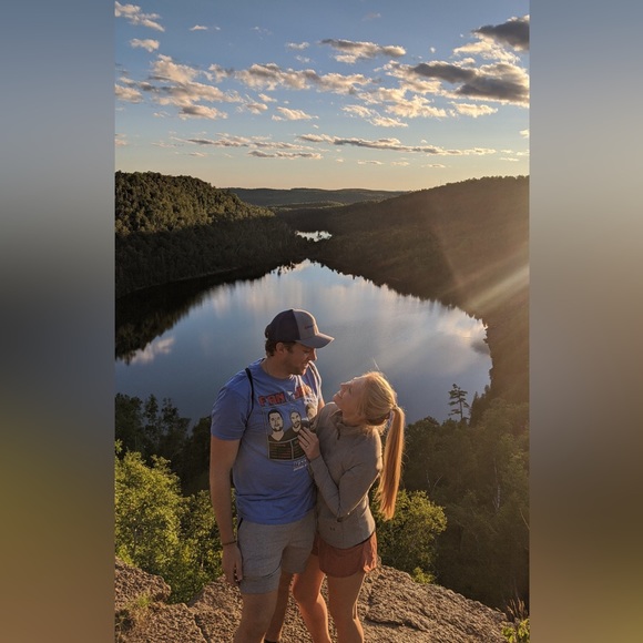 Meet your Posher, Loreena - Picture 1 of 1